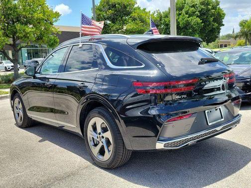 Vik Black 2026 Genesis GV70 2.5T