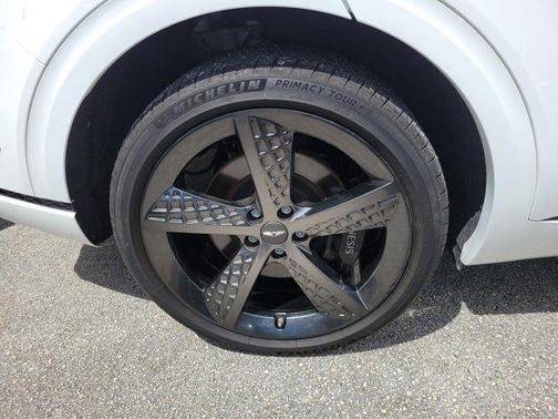 Alta White 2023 Genesis GV70 2.5T