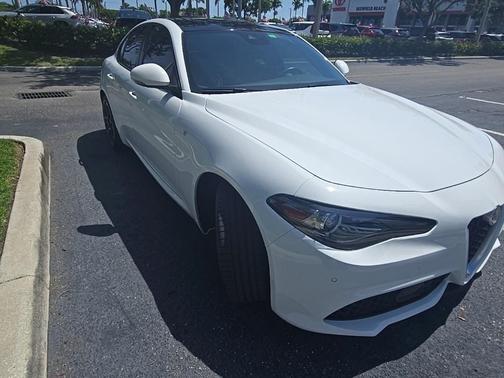 2022 Alfa Romeo Giulia Ti