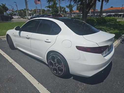 2022 Alfa Romeo Giulia Ti