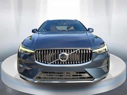 2022 Volvo XC60 B5 Inscription