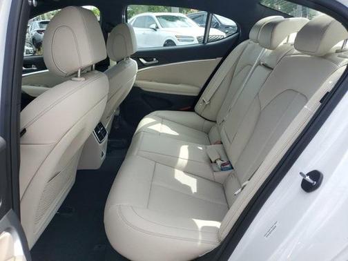 2026 Genesis G70 2.5T Standard