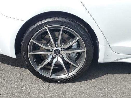 2026 Genesis G70 2.5T Standard