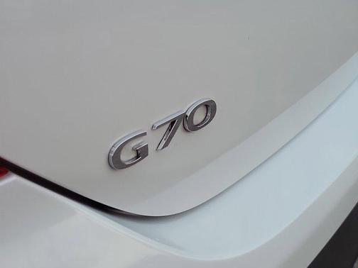 2026 Genesis G70 
