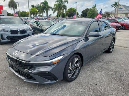 2025 Hyundai ELANTRA SEL Convenience