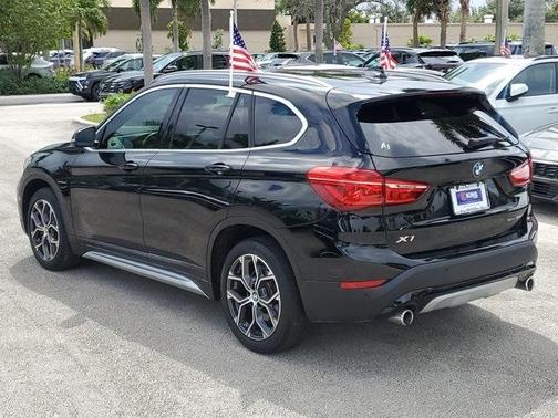 2022 BMW X1 sDrive28i