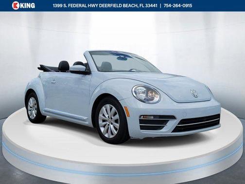 White Silver Metallic w/ Black Top 2019 Volkswagen Beetle 2.0T S