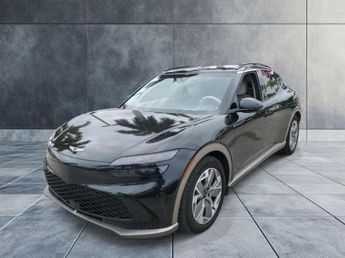 2024 Genesis GV60 Standard