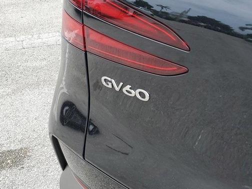 2024 Genesis GV60 Standard