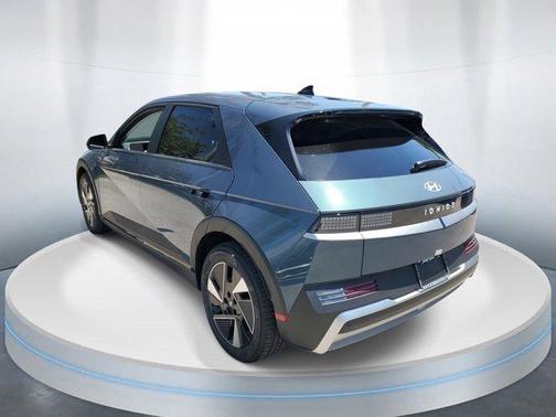 2025 Hyundai IONIQ 5 SE