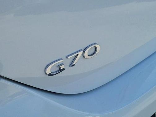 2025 Genesis G70 2.5T