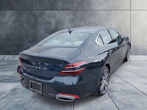 2025 Genesis G70 2.5T