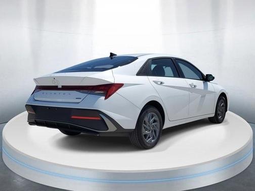 2025 Hyundai ELANTRA HEV Blue