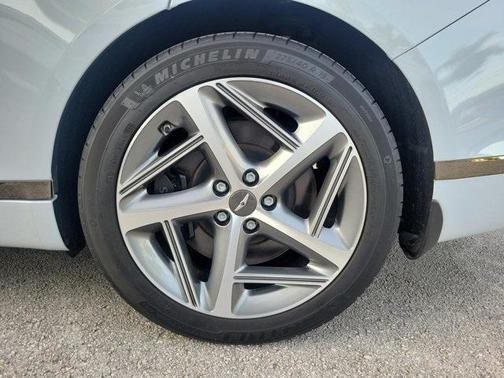 2023 Genesis G80 2.5T