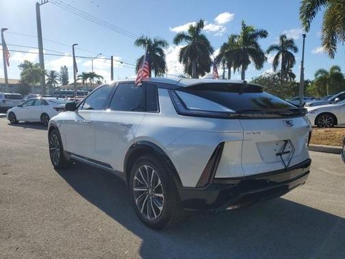 2024 Cadillac LYRIQ Sport