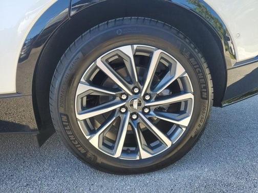 2024 Cadillac LYRIQ Sport