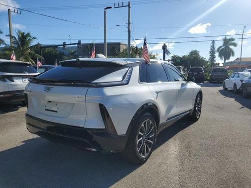 2024 Cadillac LYRIQ Sport