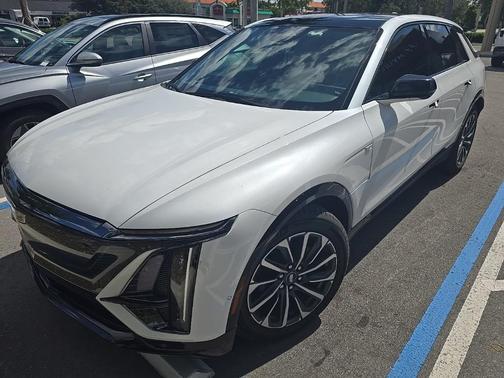 2024 Cadillac LYRIQ Sport