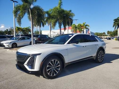 2024 Cadillac LYRIQ Sport