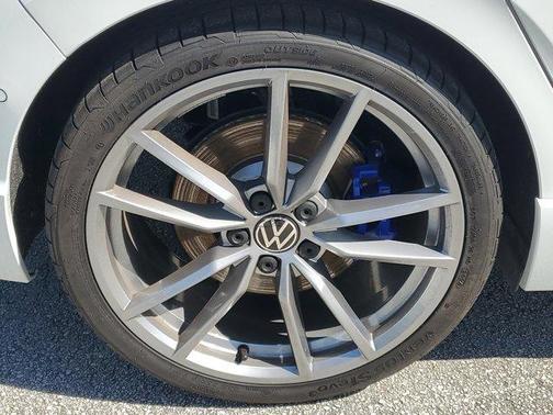 2024 Volkswagen Golf R 2.0T DSG