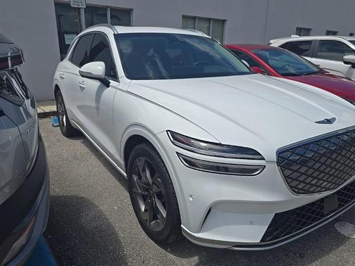2024 Genesis Electrified GV70 Advanced