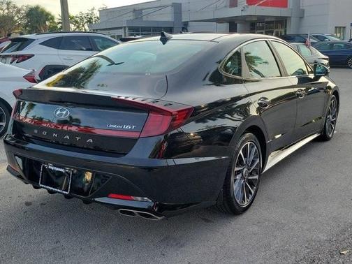 2023 Hyundai SONATA Limited