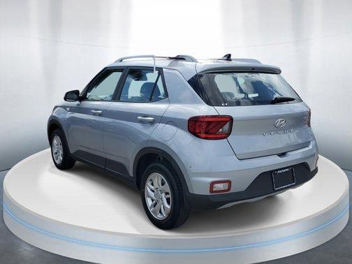 2020 Hyundai VENUE SEL