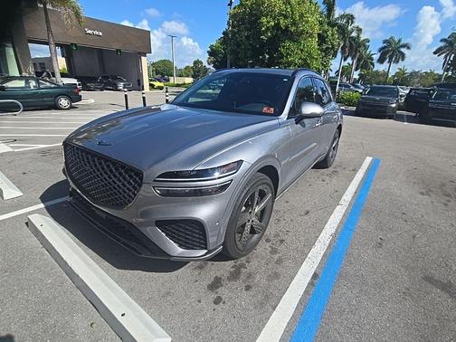 Savile Silver 2023 Genesis GV70 2.5T