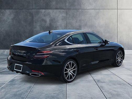 Vik Black 2026 Genesis G70 2.5T Prestige