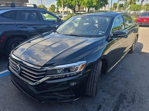 2022 Volkswagen Passat 2.0T Limited Edition