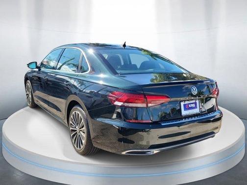 2022 Volkswagen Passat 2.0T Limited Edition