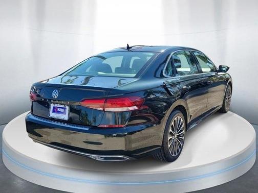 2022 Volkswagen Passat 2.0T Limited Edition