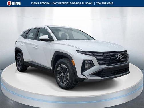 Pearl 2026 Hyundai TUCSON Hybrid Blue SE