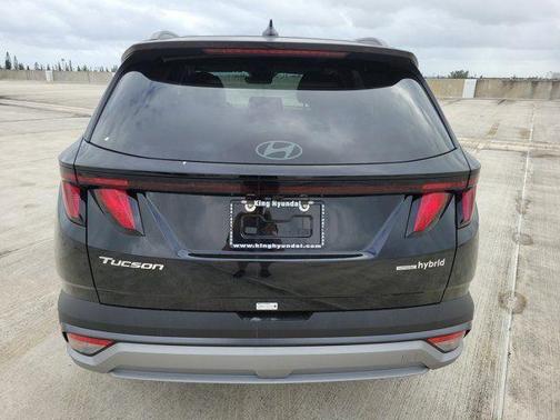 2026 Hyundai TUCSON Hybrid SEL