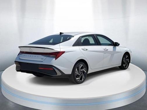 2025 Hyundai ELANTRA HEV SEL Sport