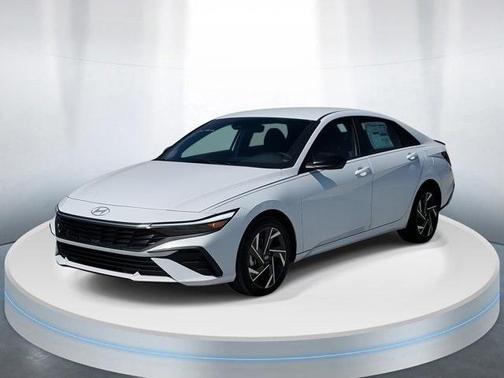 2025 Hyundai ELANTRA HEV SEL Sport