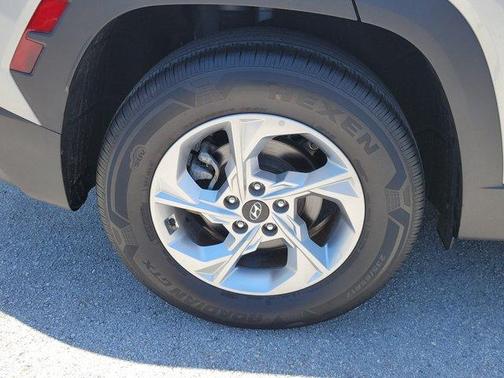 Shimmering Silver 2024 Hyundai TUCSON SEL
