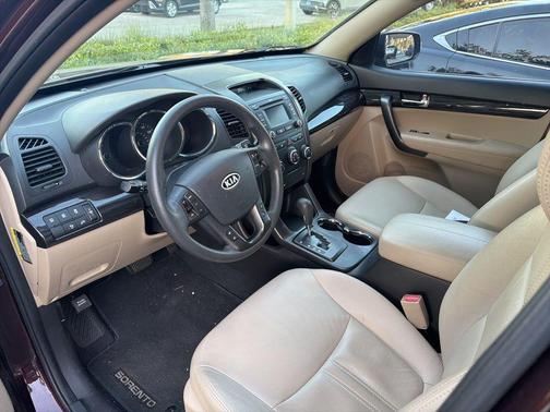 2013 Kia Sorento LX
