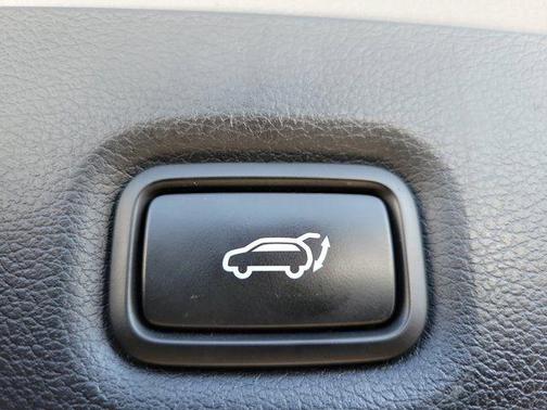 Shimmering Silver 2023 Hyundai Santa Fe Plug-In Hybrid Limited