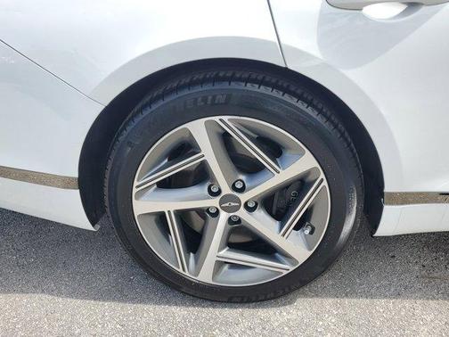 2024 Genesis G80 2.5T