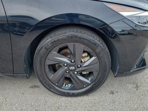 Onyx Black 2023 Hyundai ELANTRA SEL