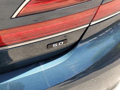 2022 Genesis G90 5.0 Ultimate