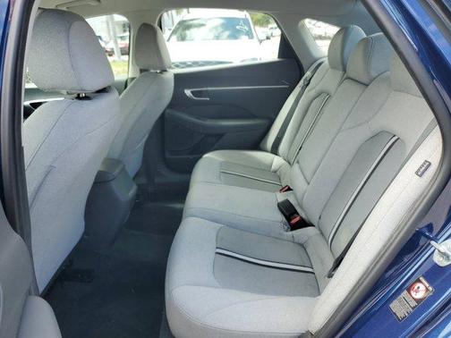 2022 Hyundai SONATA SEL