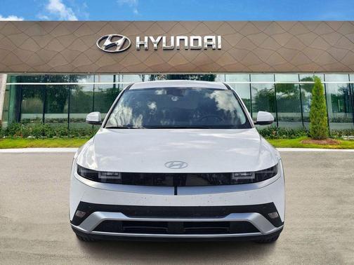 Atlas 2026 Hyundai IONIQ 5 SE
