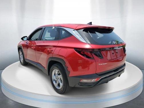2023 Hyundai TUCSON SE