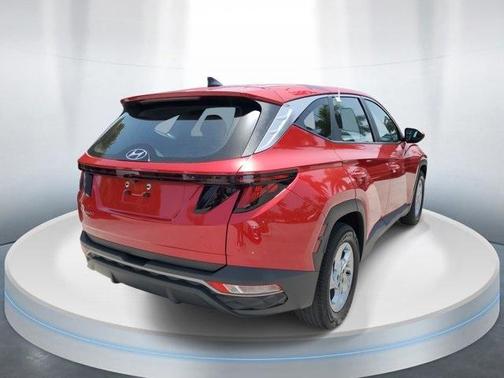 2023 Hyundai TUCSON SE