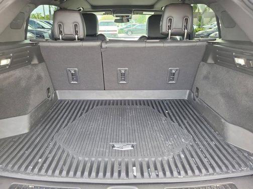 2022 Cadillac XT4 Premium Luxury