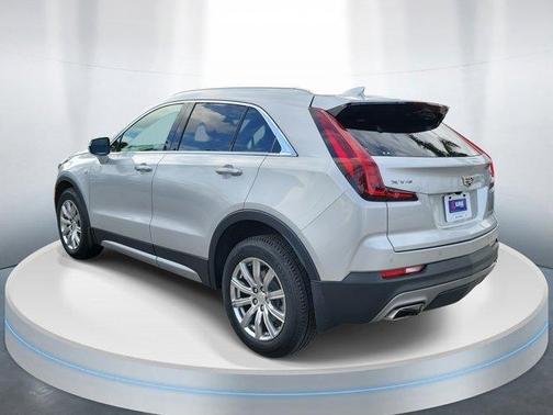 2022 Cadillac XT4 Premium Luxury