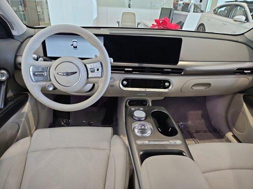 2025 Genesis GV60 Standard