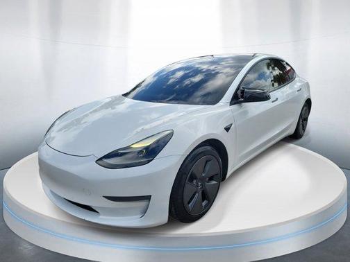 2021 Tesla Model 3 Standard Range Plus